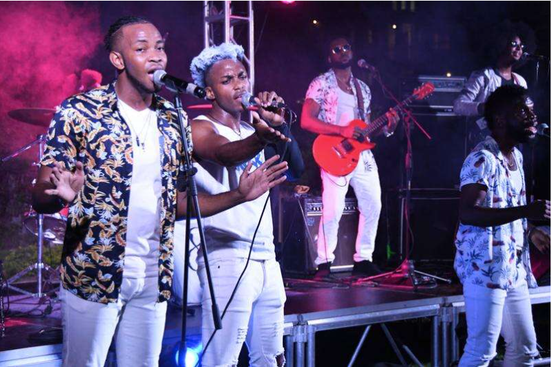 ‘Grassroots and Blankets’ deliver the goods
